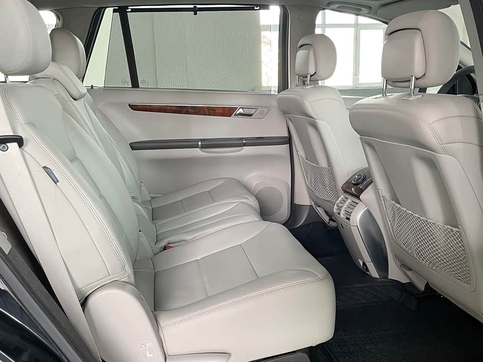 Mercedes-Benz R-class