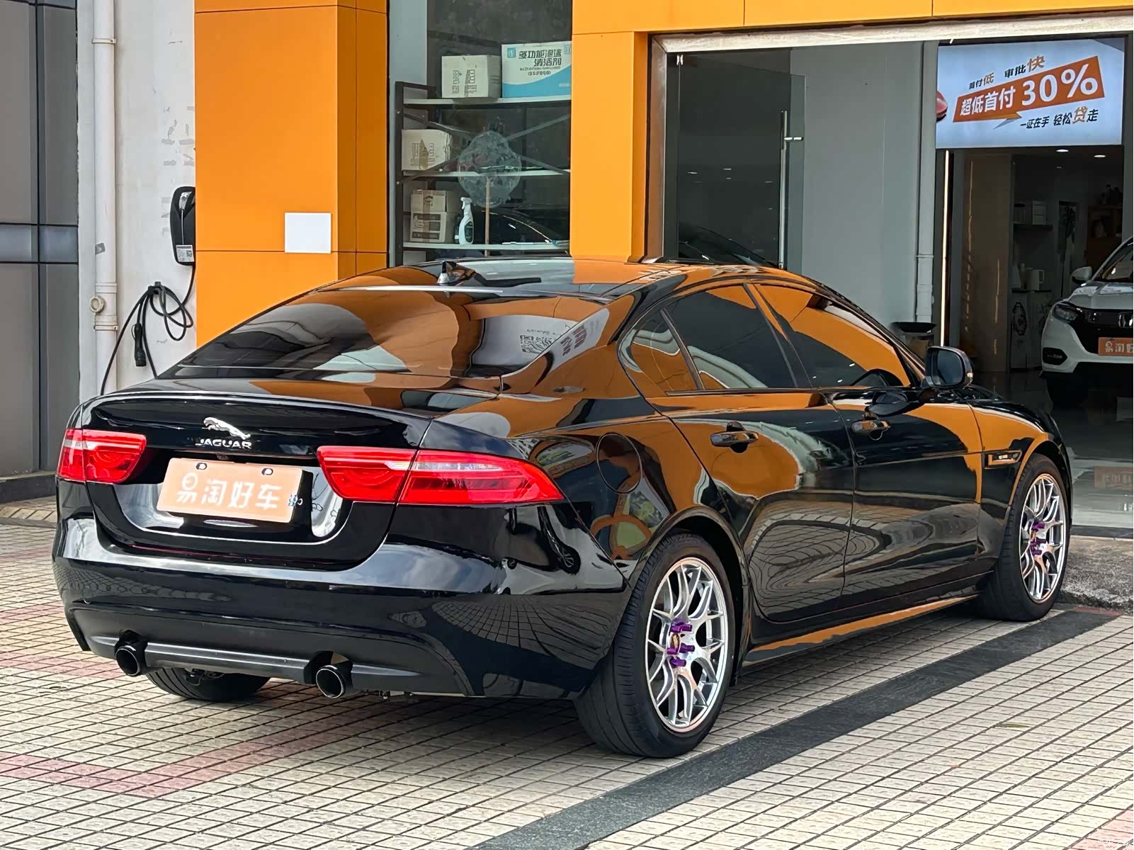 Jaguar XE, 2016 все фото