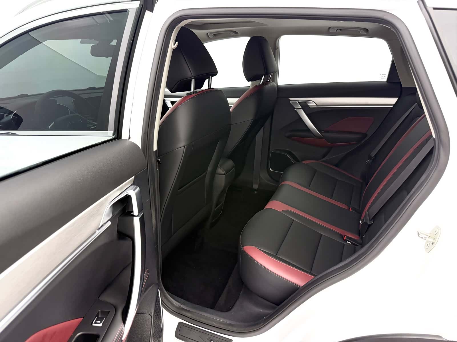 Geely Coolray, 2022 15