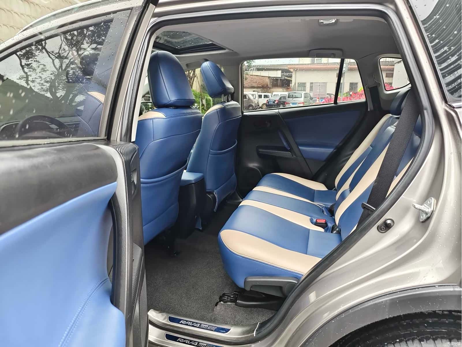 Toyota RAV4, 2018 12