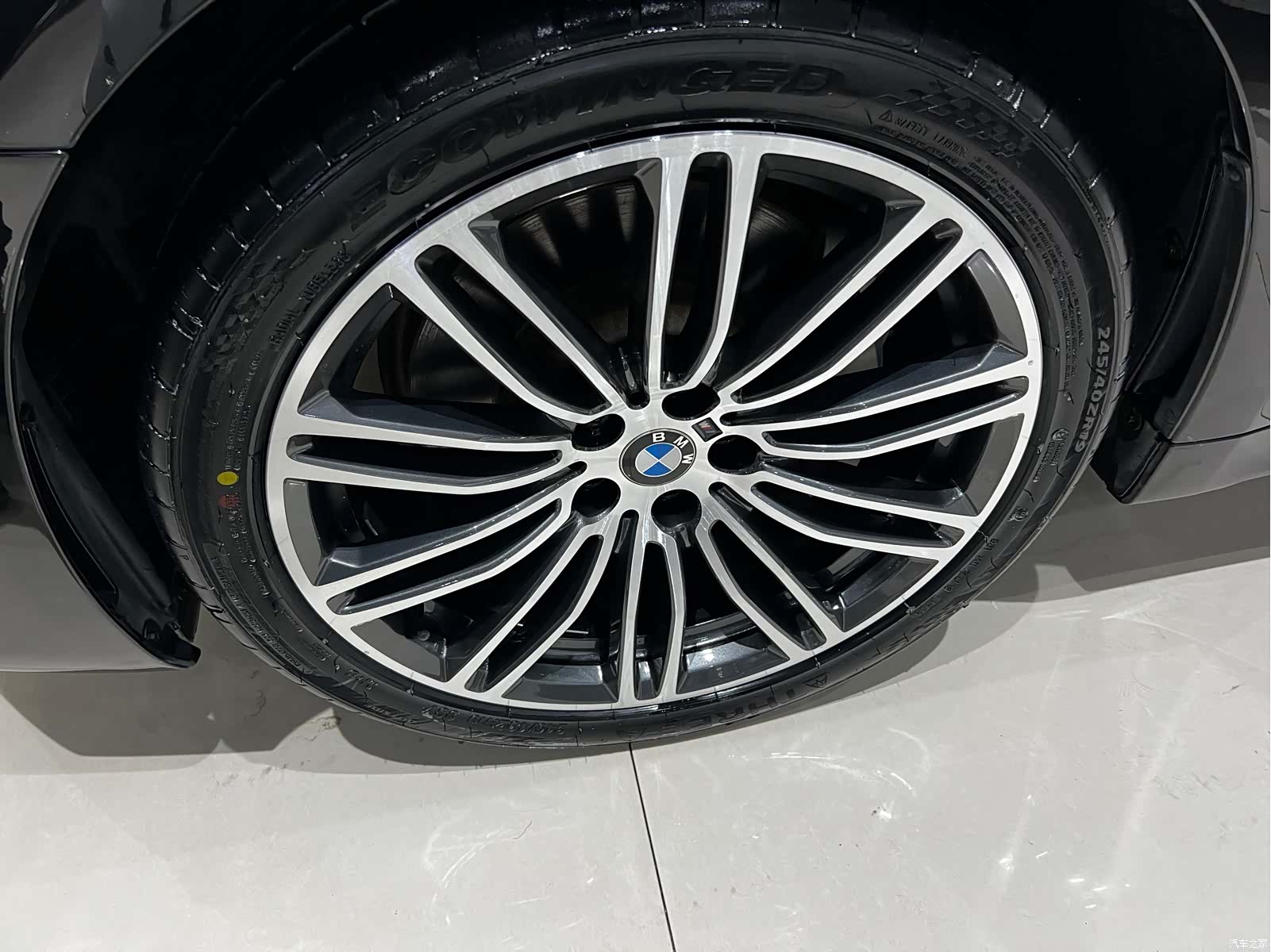 BMW 5 Series, 2018 все фото