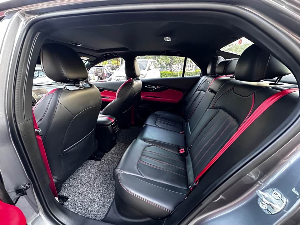 Trumpchi Shadow Leopard