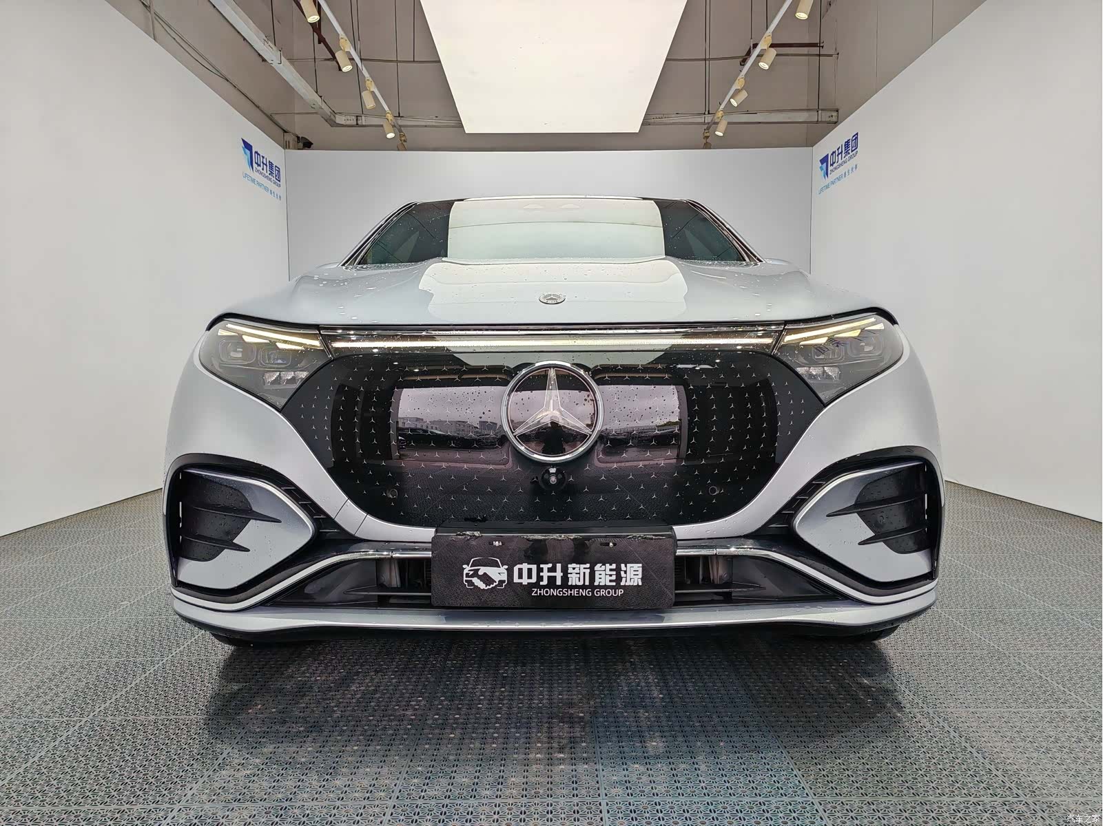 Mercedes-Benz EQS, 2023 2