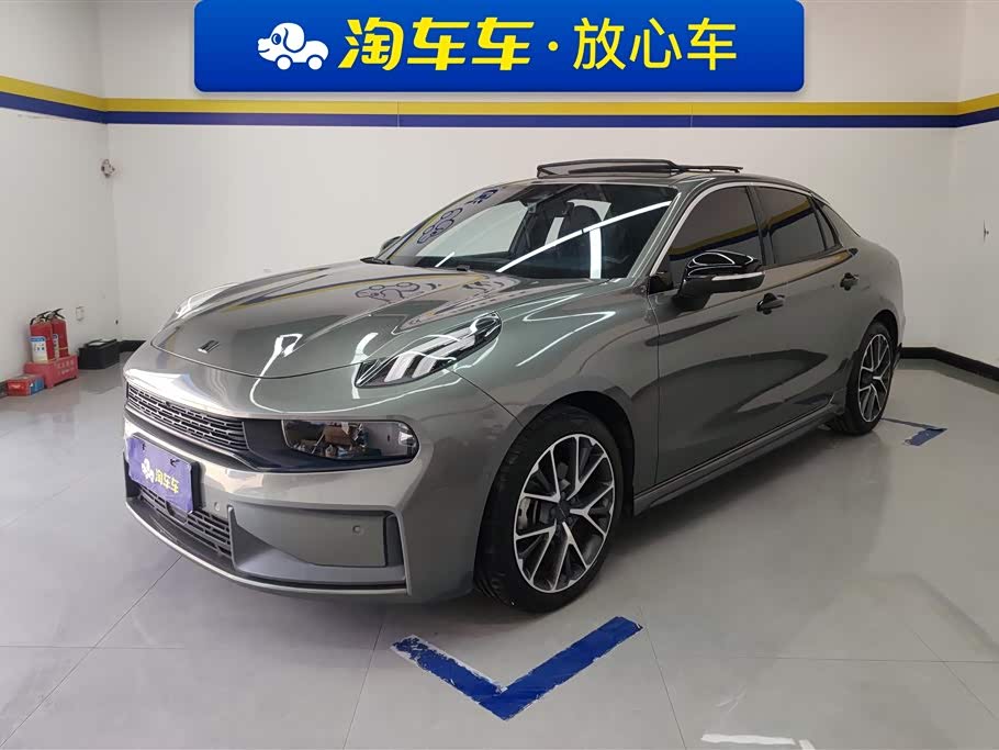 Lynk & Co 03