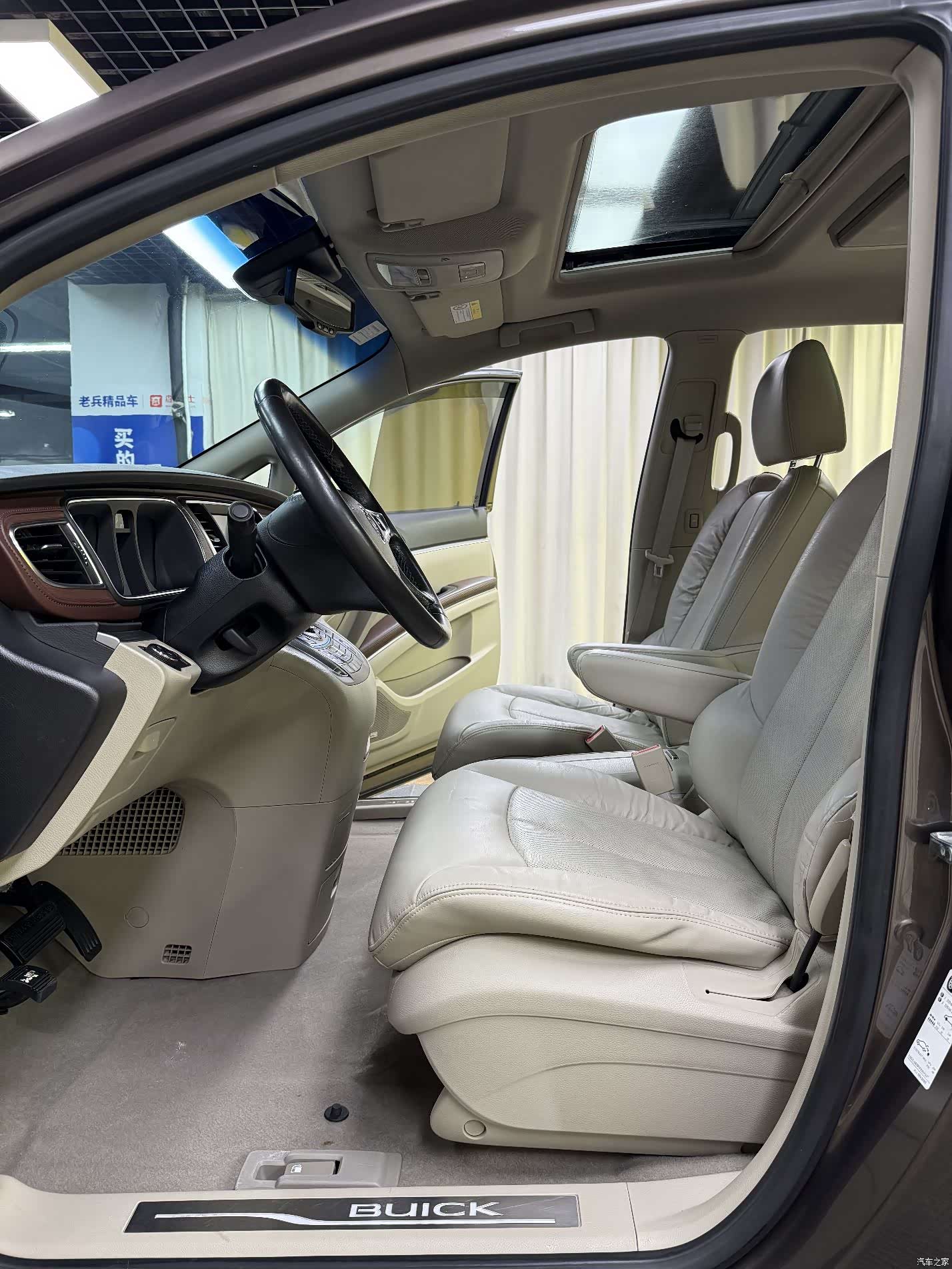Buick GL8, 2015 23