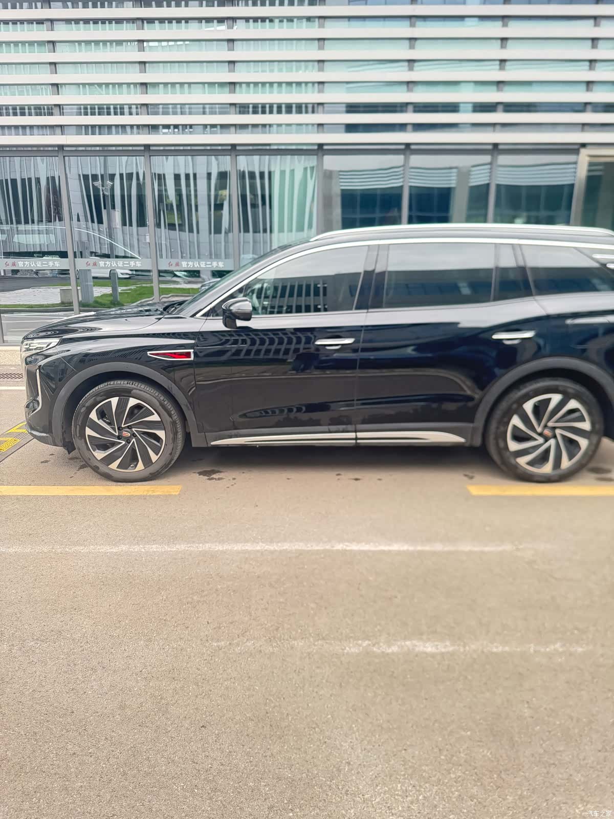 Hongqi HS7, 2024 4
