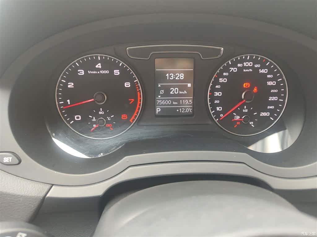 Audi Q3, 2017 все фото