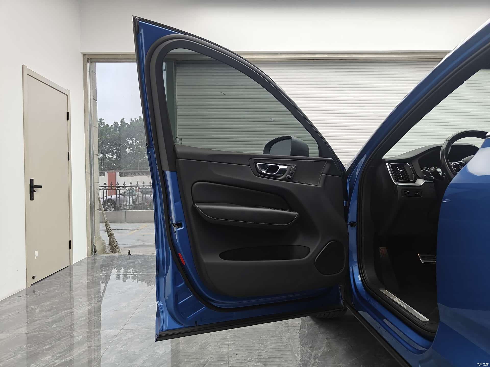 Volvo XC60, 2018 8