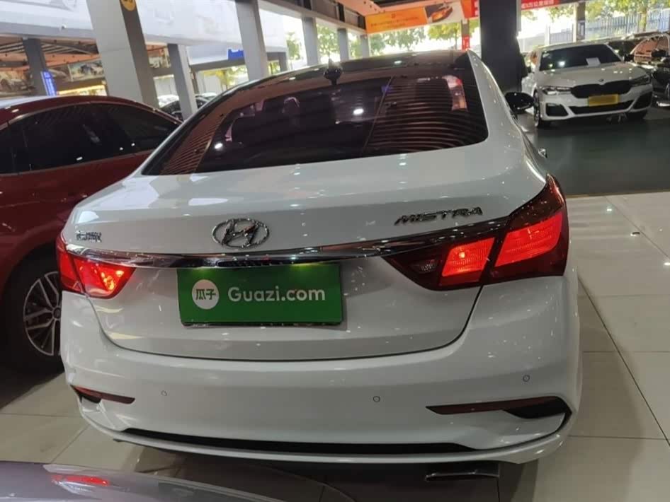 Hyundai Name picture