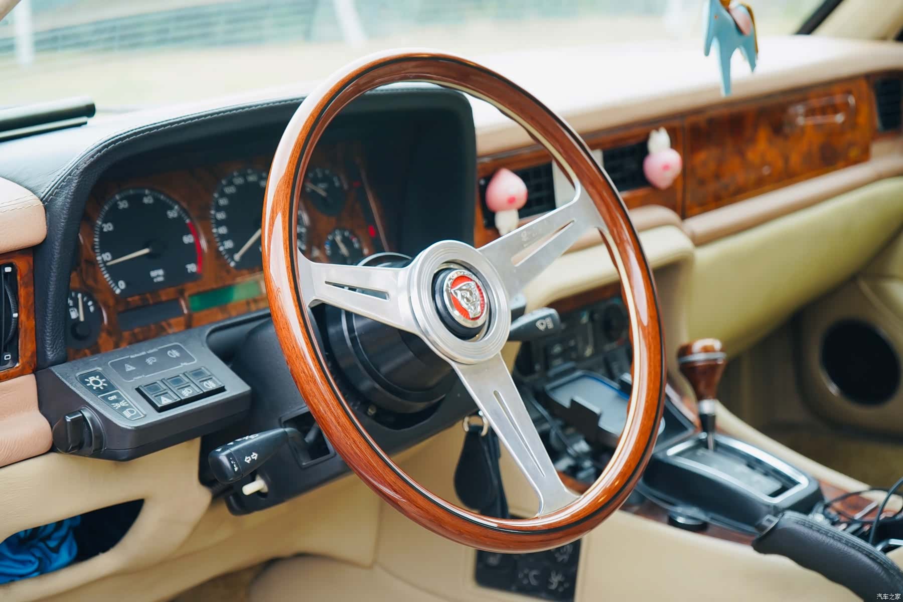 Jaguar XJ, 1994 6