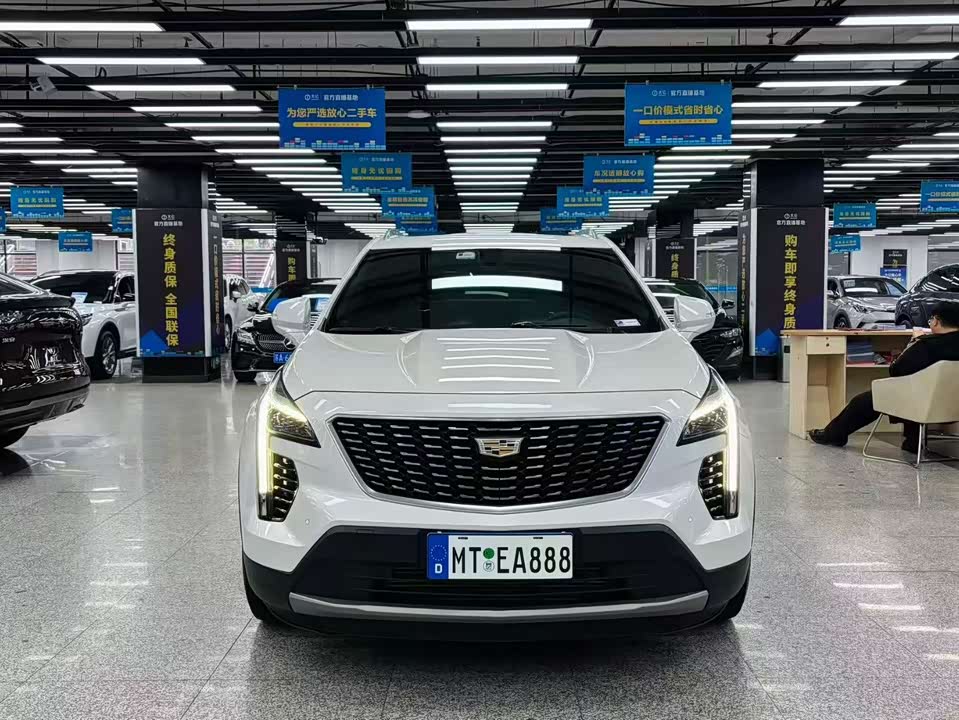 Cadillac XT4