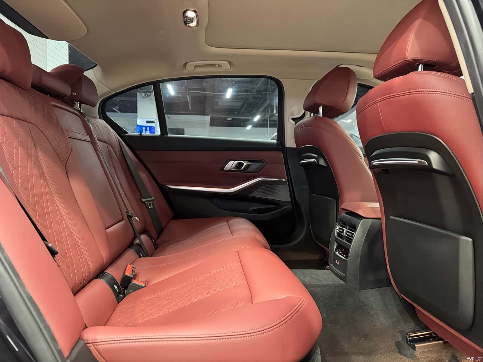 BMW 3 Series, 2022 11