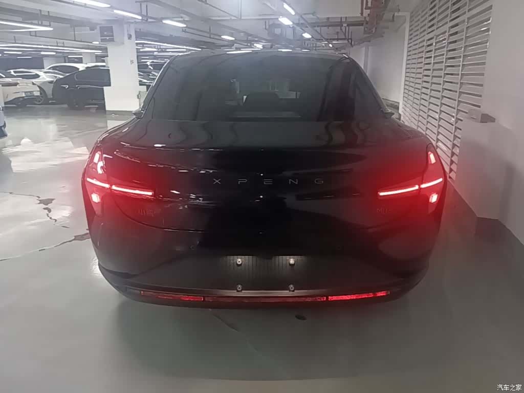 Xpeng Mona M03, 2024 4