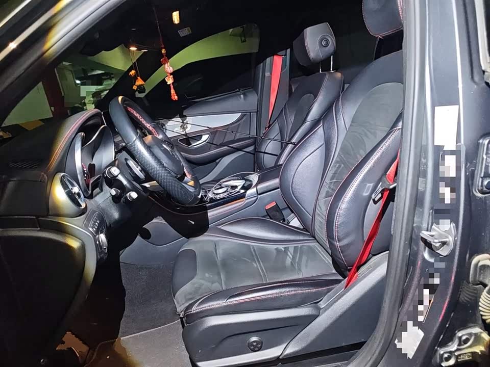 Mercedes-Benz GLC AMG