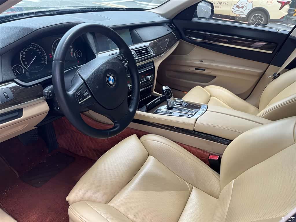 BMW 7 Series, 2012 4