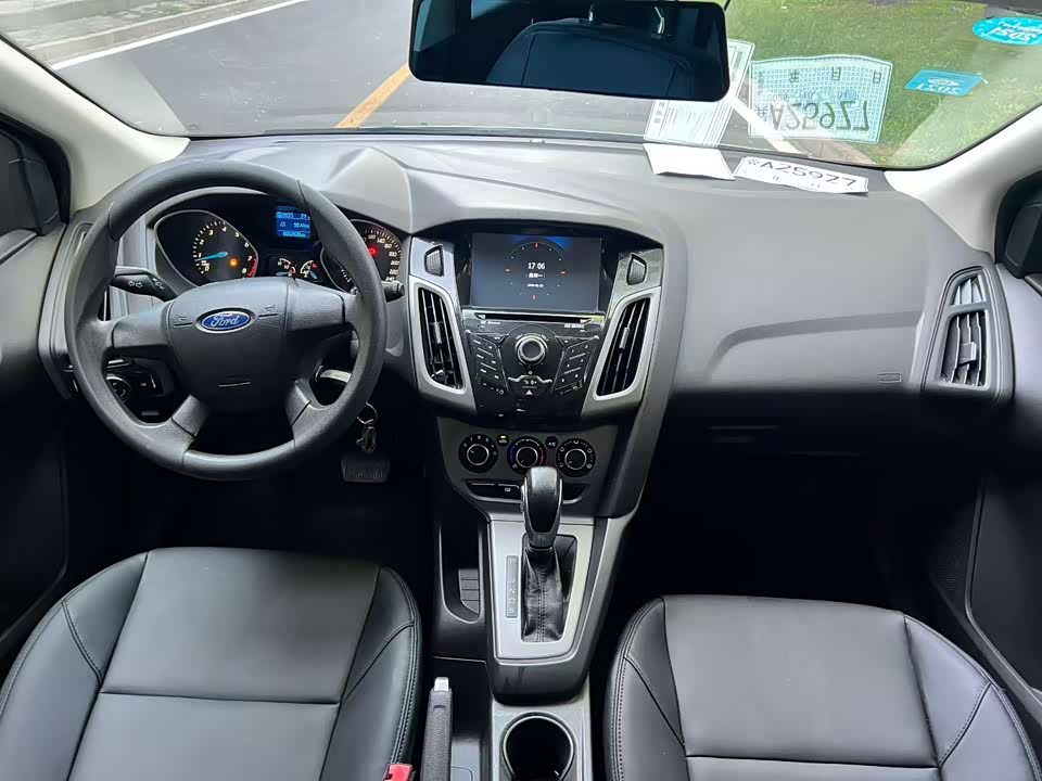 Ford Fox