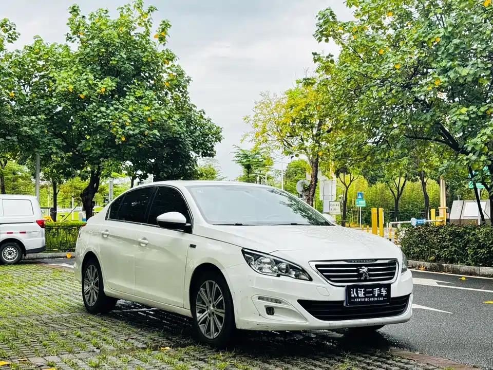Peugeot 408