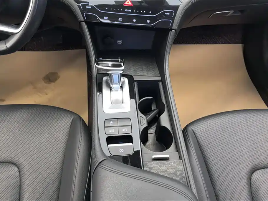 Hyundai Name picture