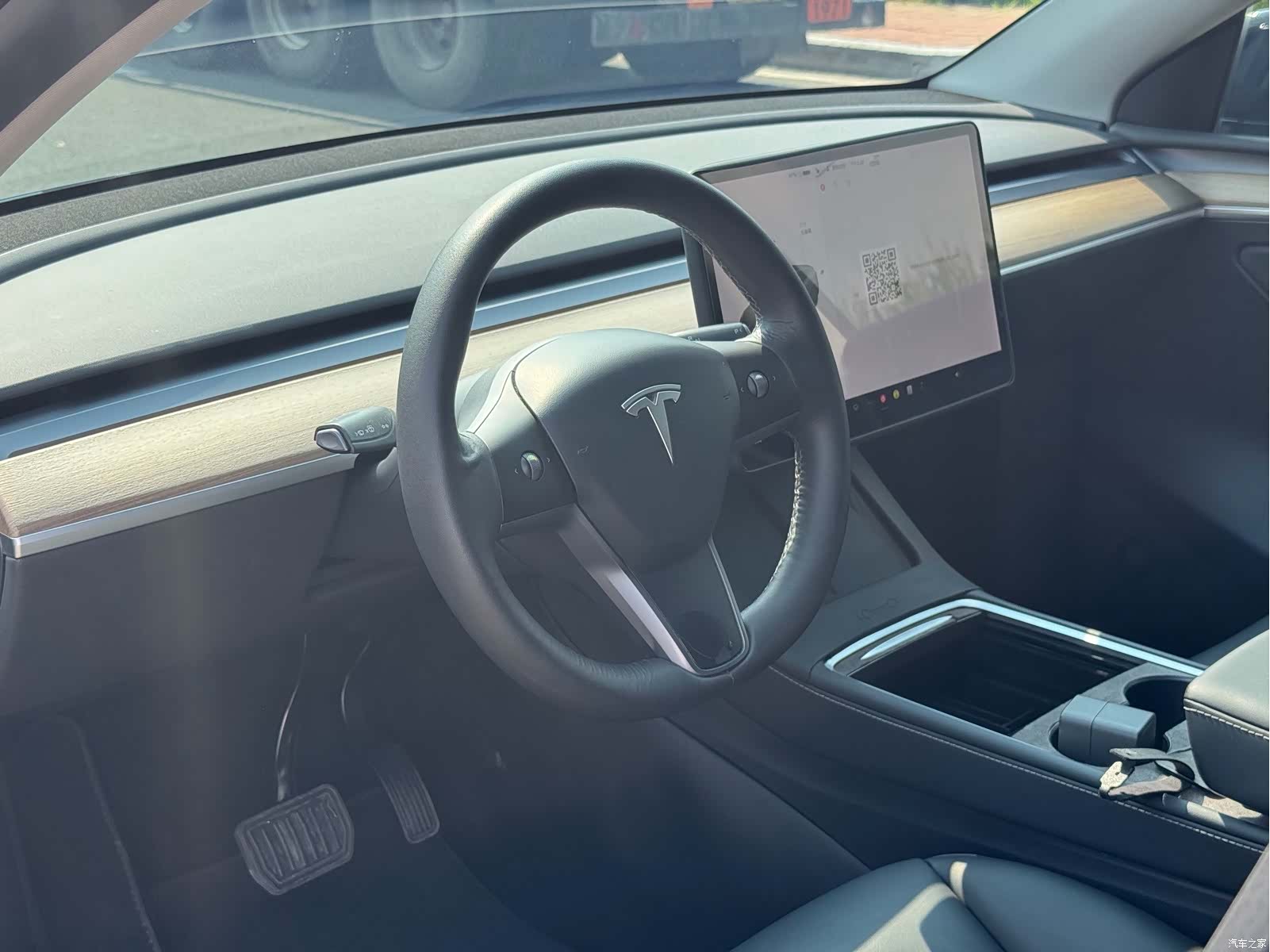Tesla Model Y, 2021 8