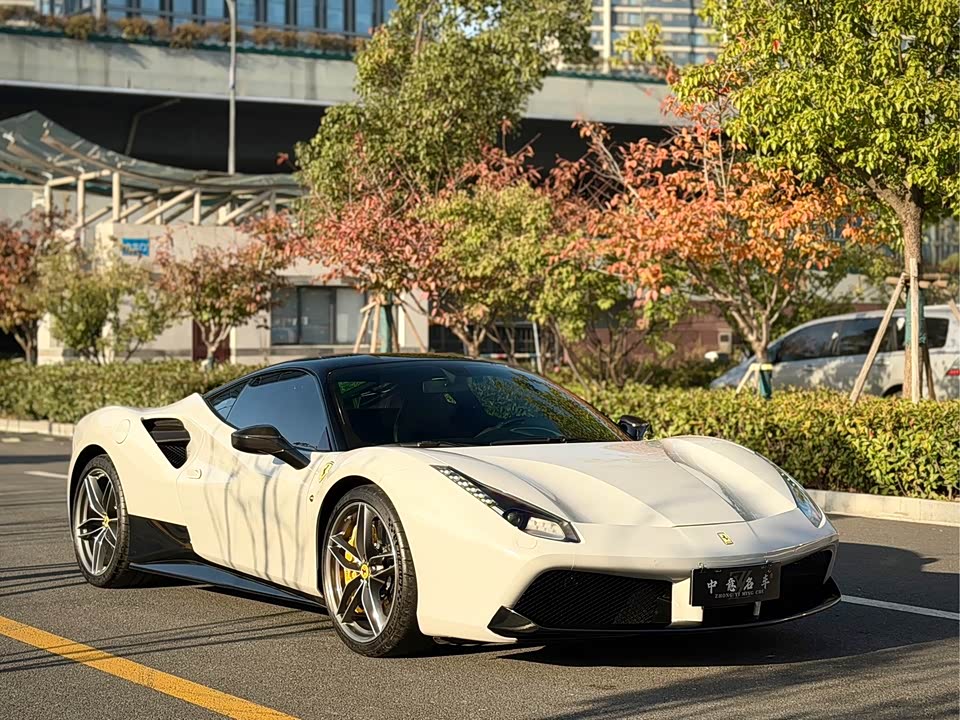 Ferrari 488