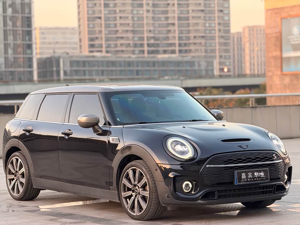 MINI CLUBMAN