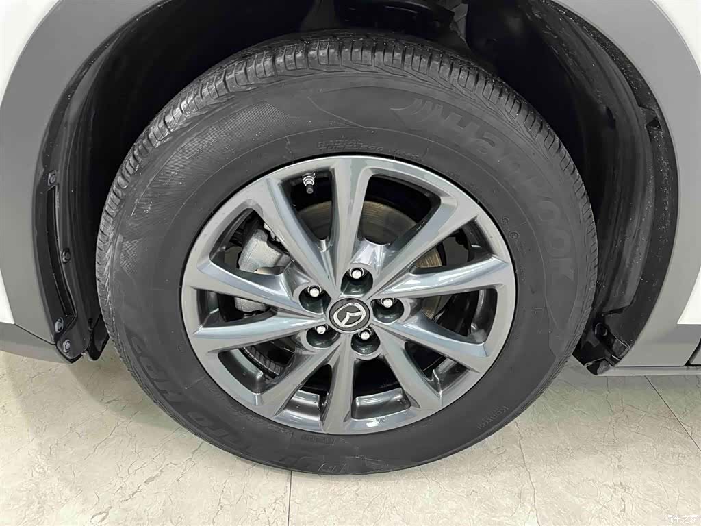 Mazda CX-4, 2023 18