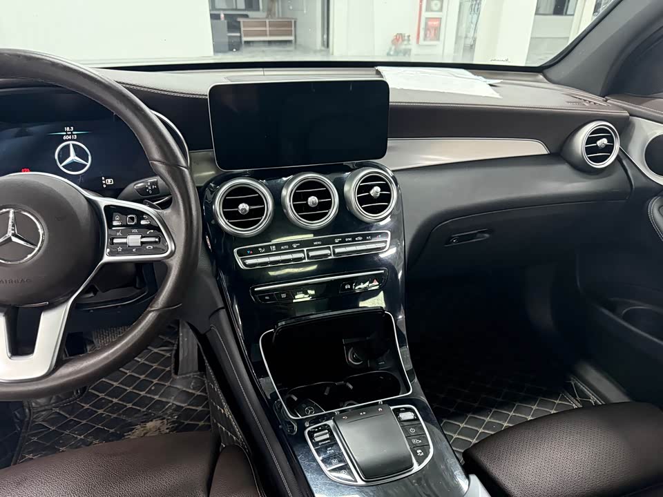 Mercedes-Benz GLC Mercedes-Benz GLC