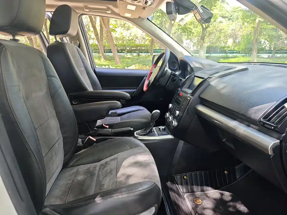 Land Rover Freelander 2