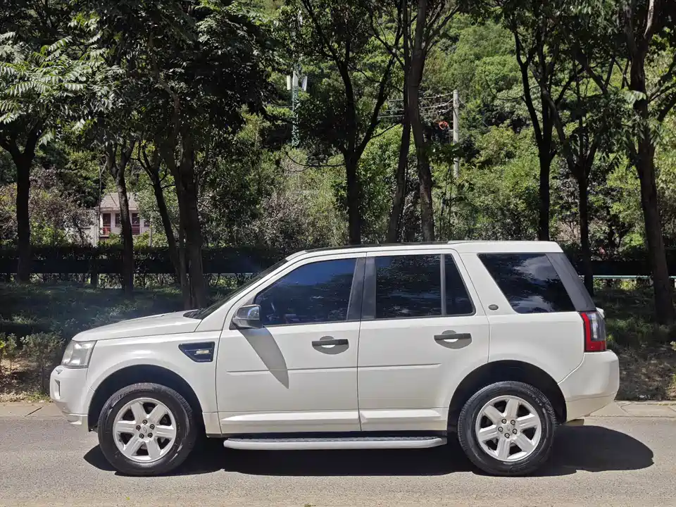 Land Rover Freelander 2