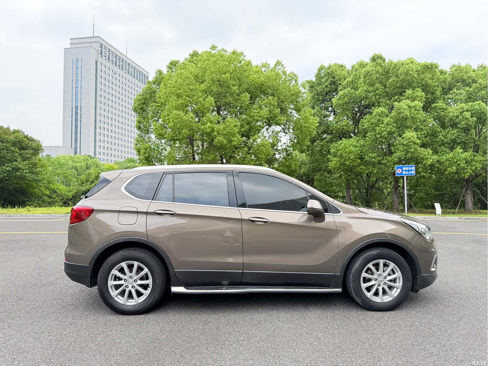 Buick Envision Plus, 2017 4