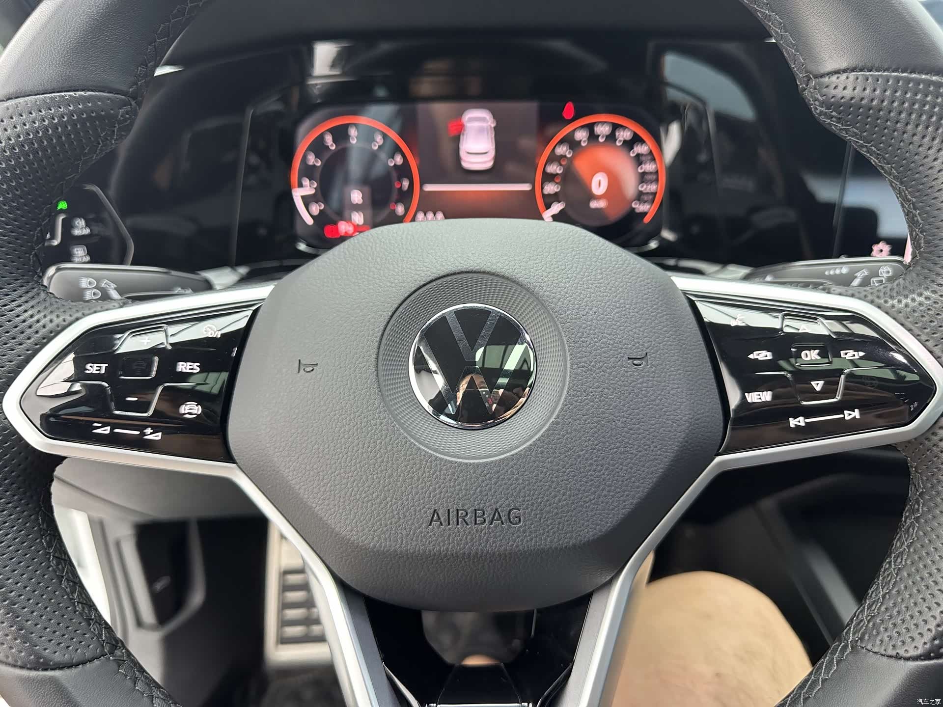 Volkswagen Golf, 2024 14