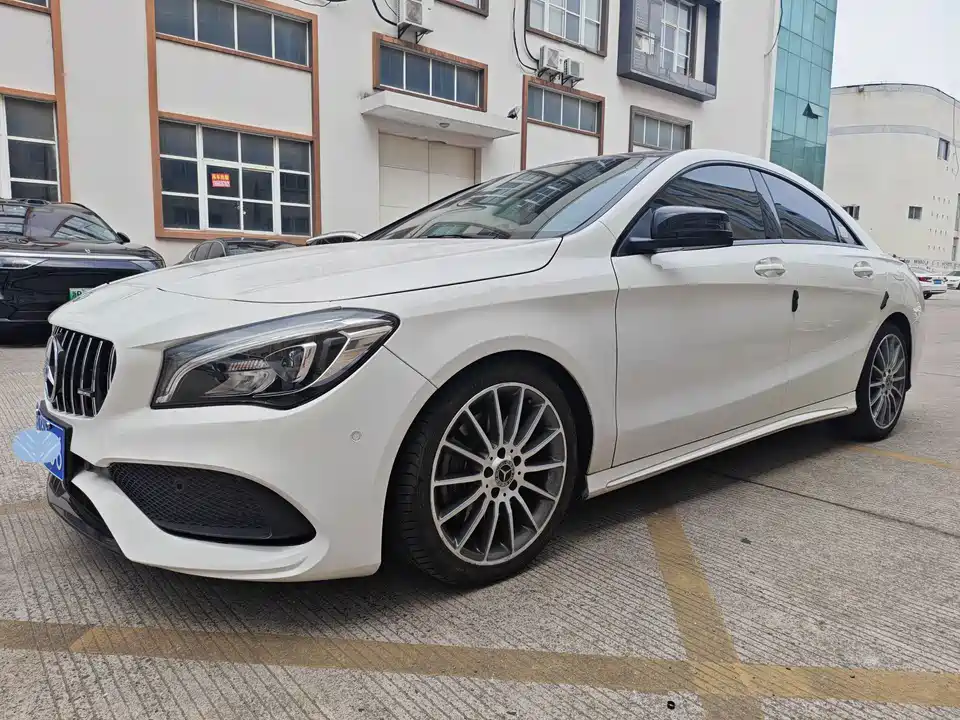 Mercedes-Benz CLA