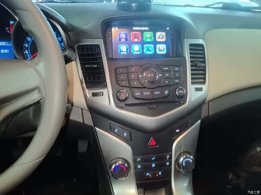 Chevrolet SL, 2015 13