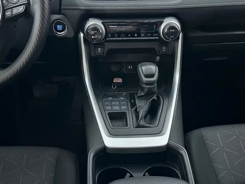 Toyota RAV4 Rongfang