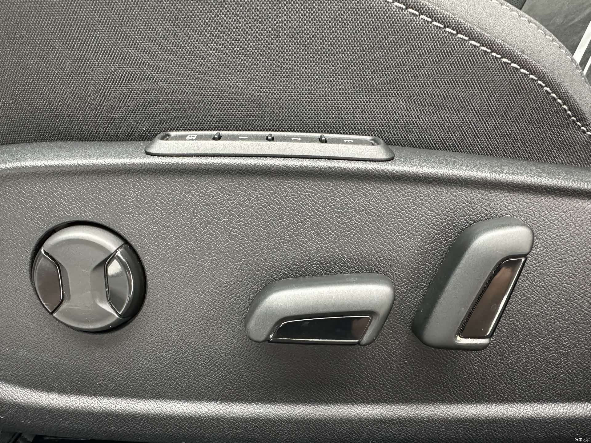 Volkswagen Golf, 2024 13