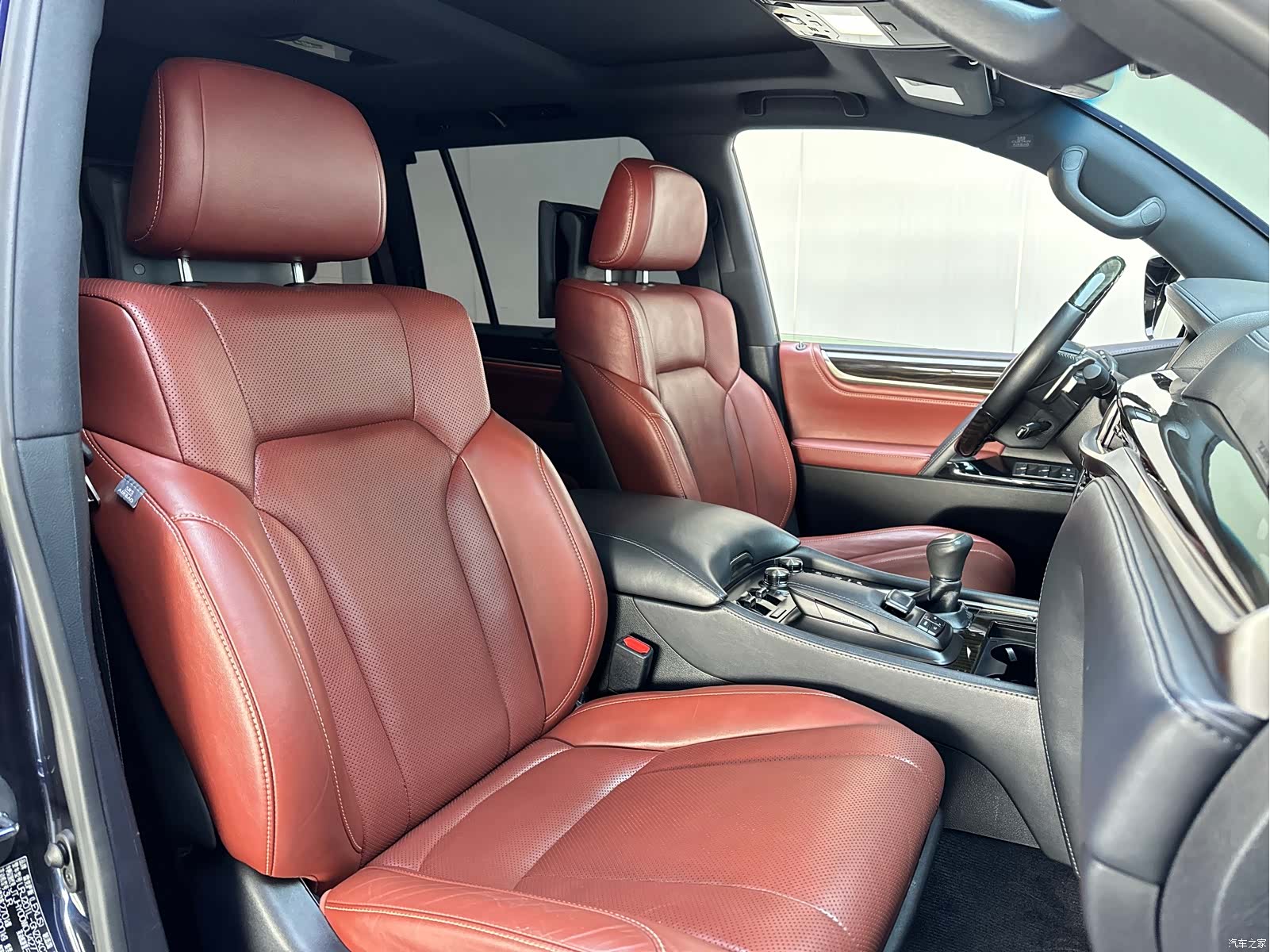 Lexus LX, 2018 13