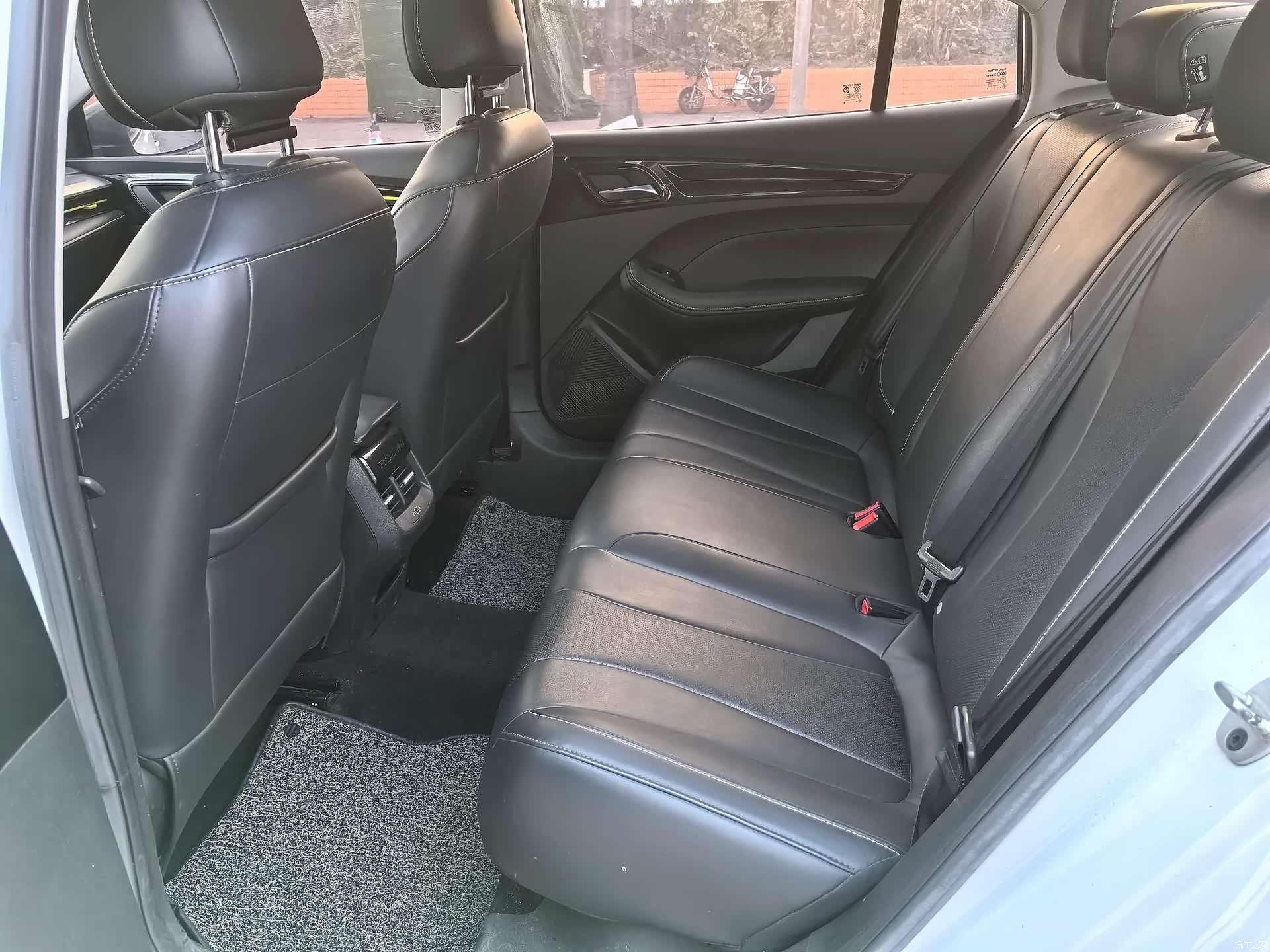 Roewe i5, 2021 9