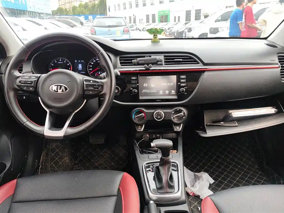 Kia KX CROSS