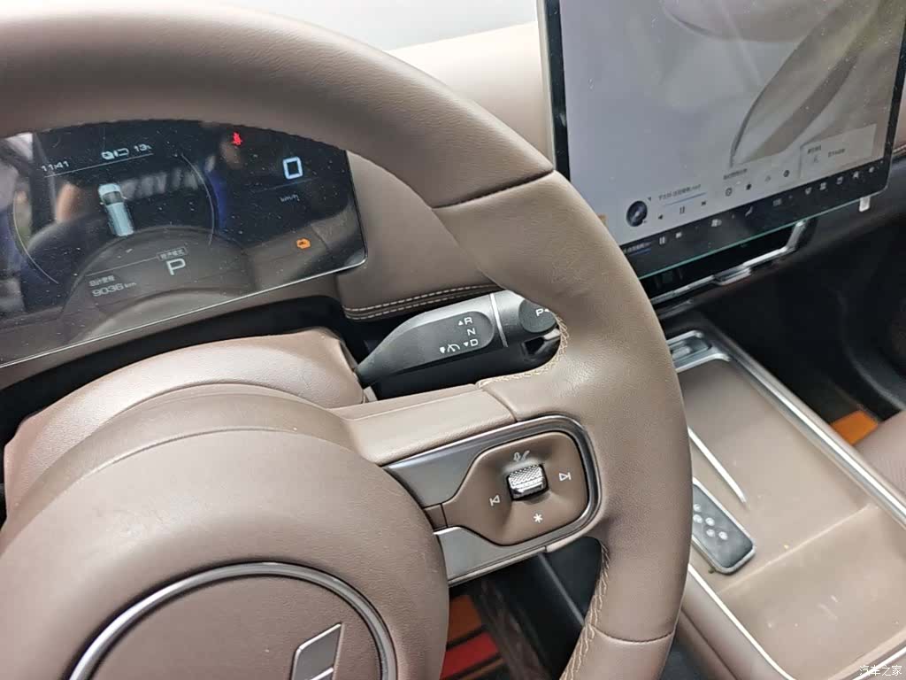 Wuling 730, 2025 14