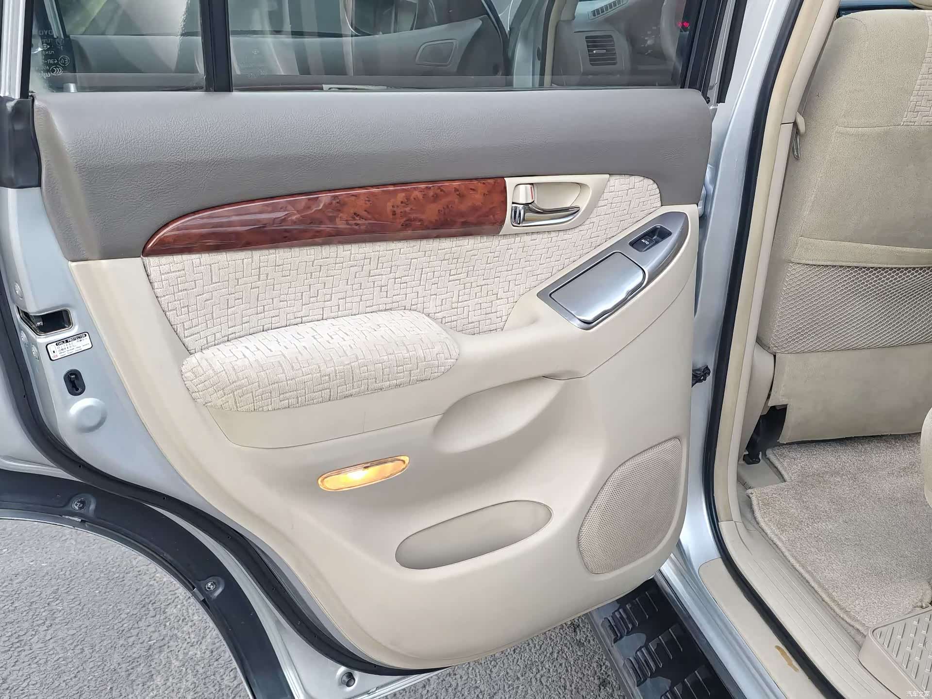 Toyota Prado, 2005 все фото