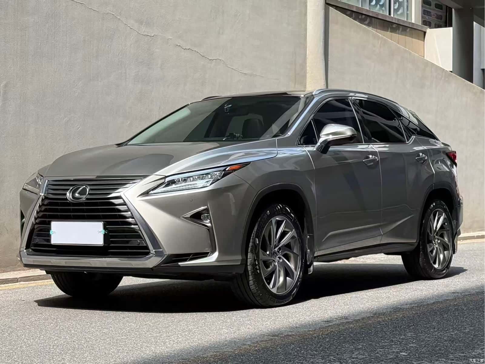 Lexus RX, 2018 1