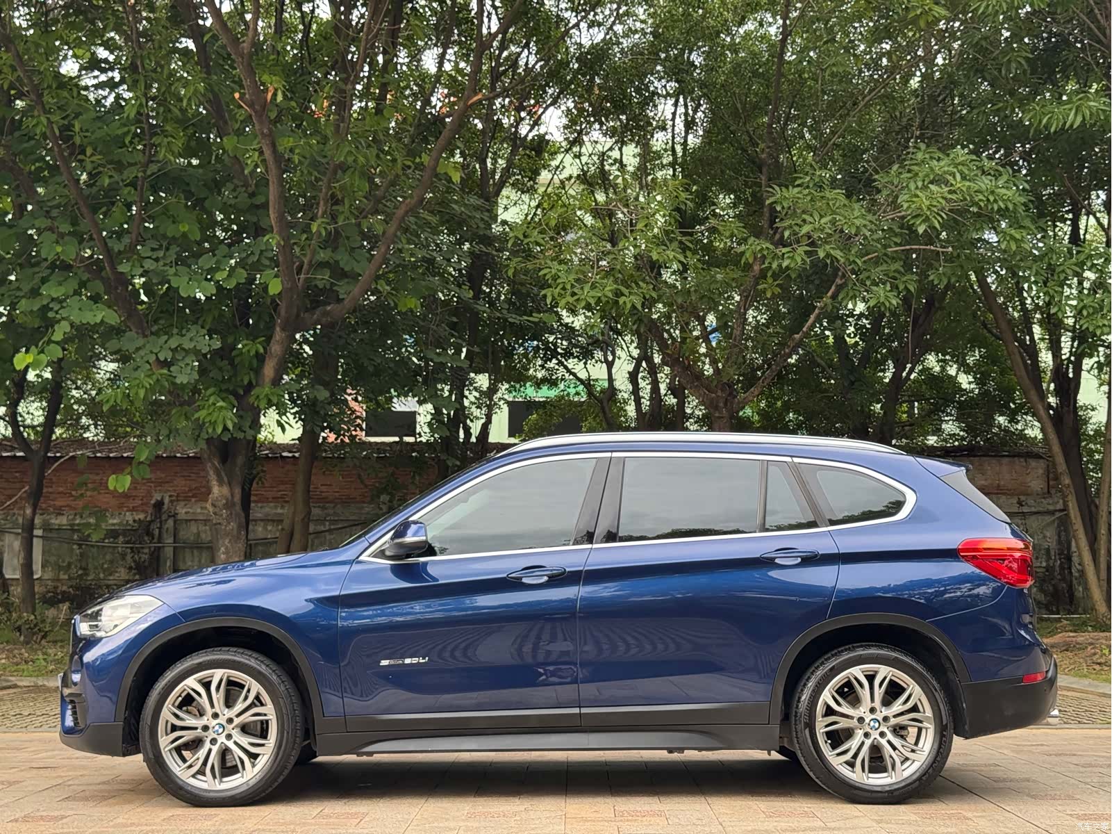 BMW X1, 2018 все фото