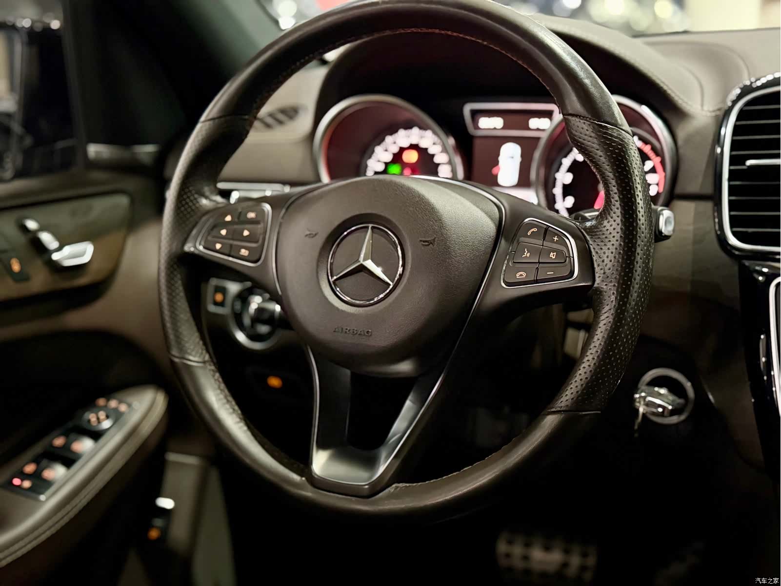 Mercedes-Benz GLE, 2017 13