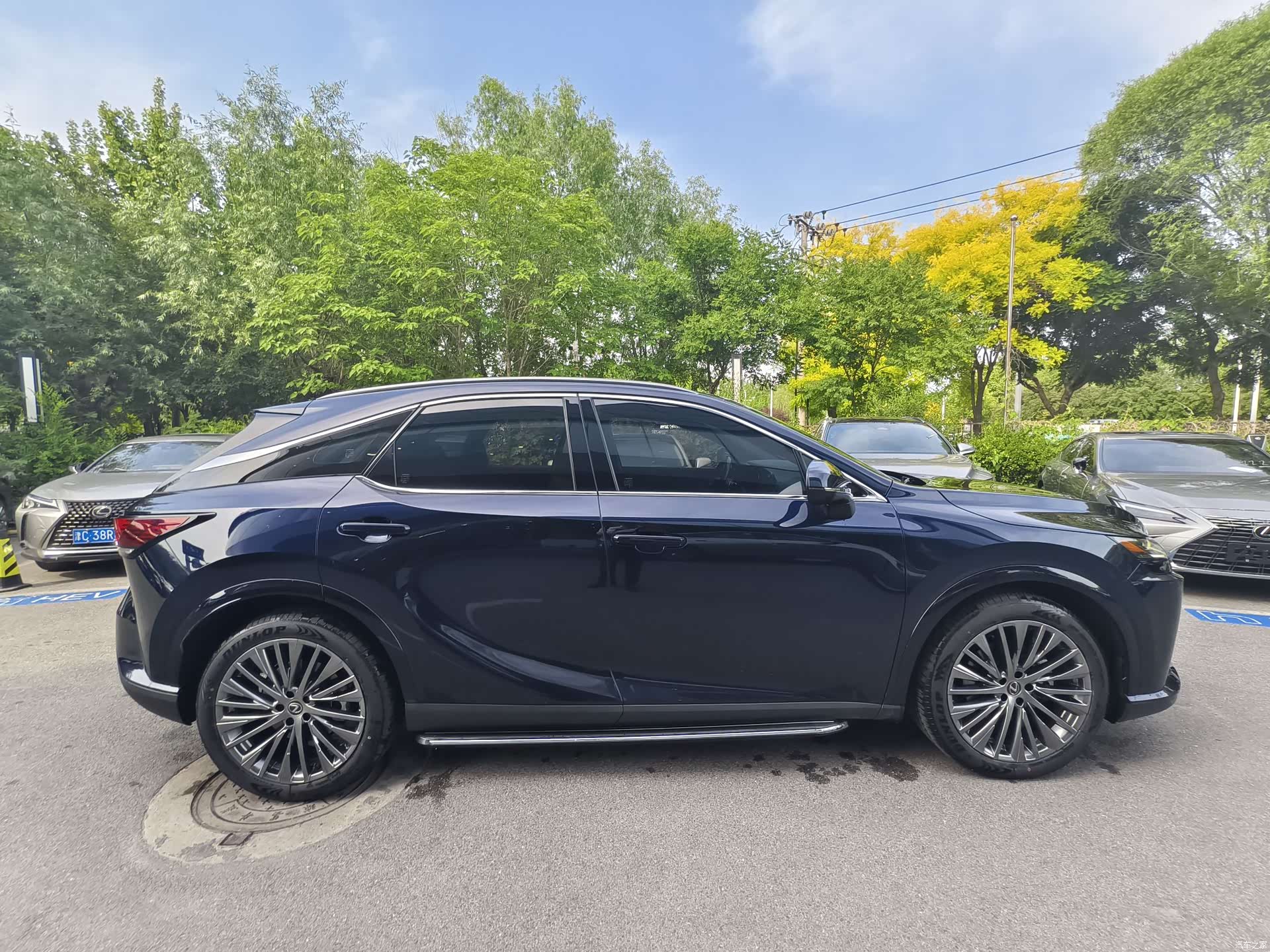 Lexus RX, 2024 3