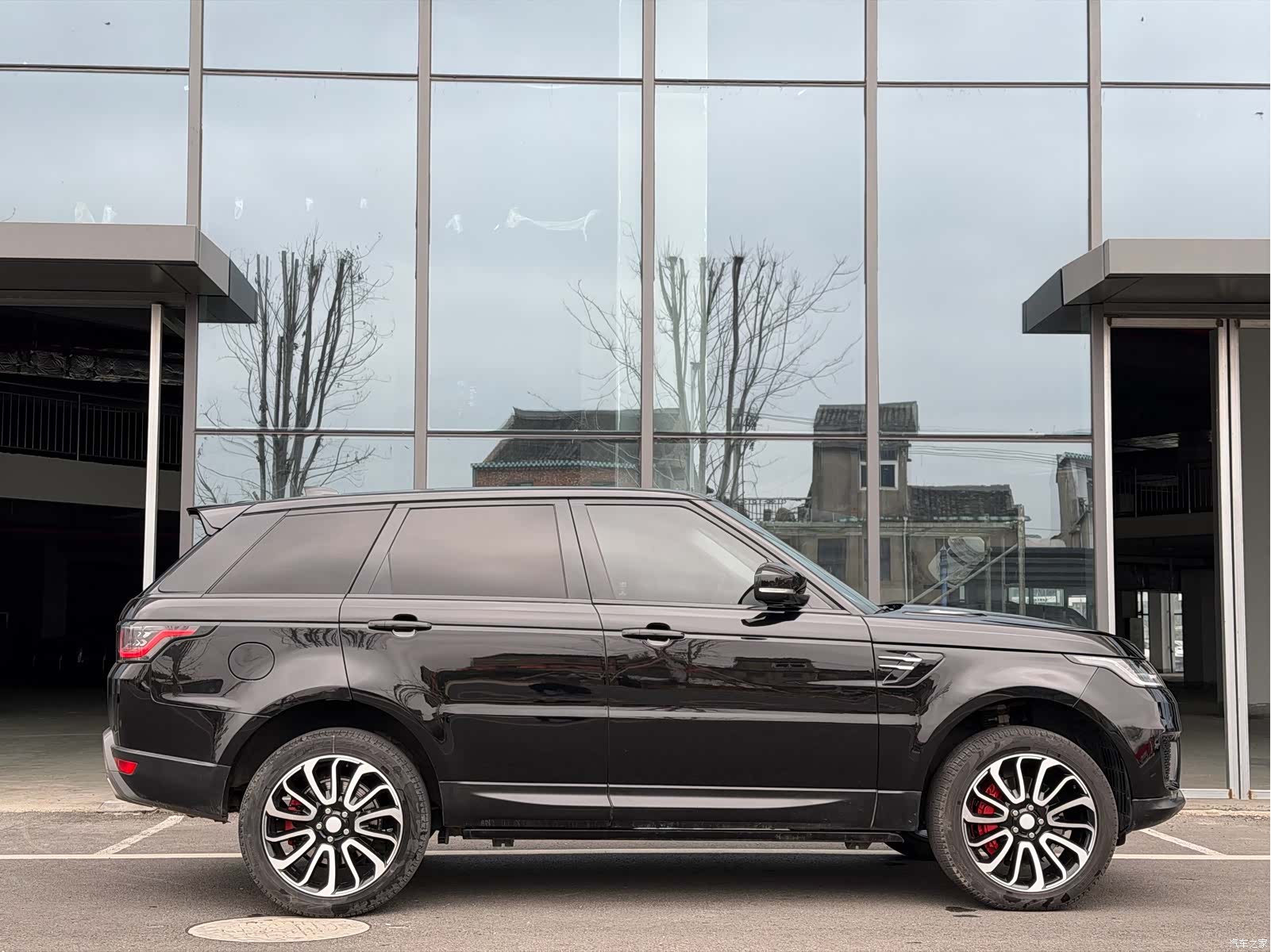 Land Rover Range Rover, 2019 3