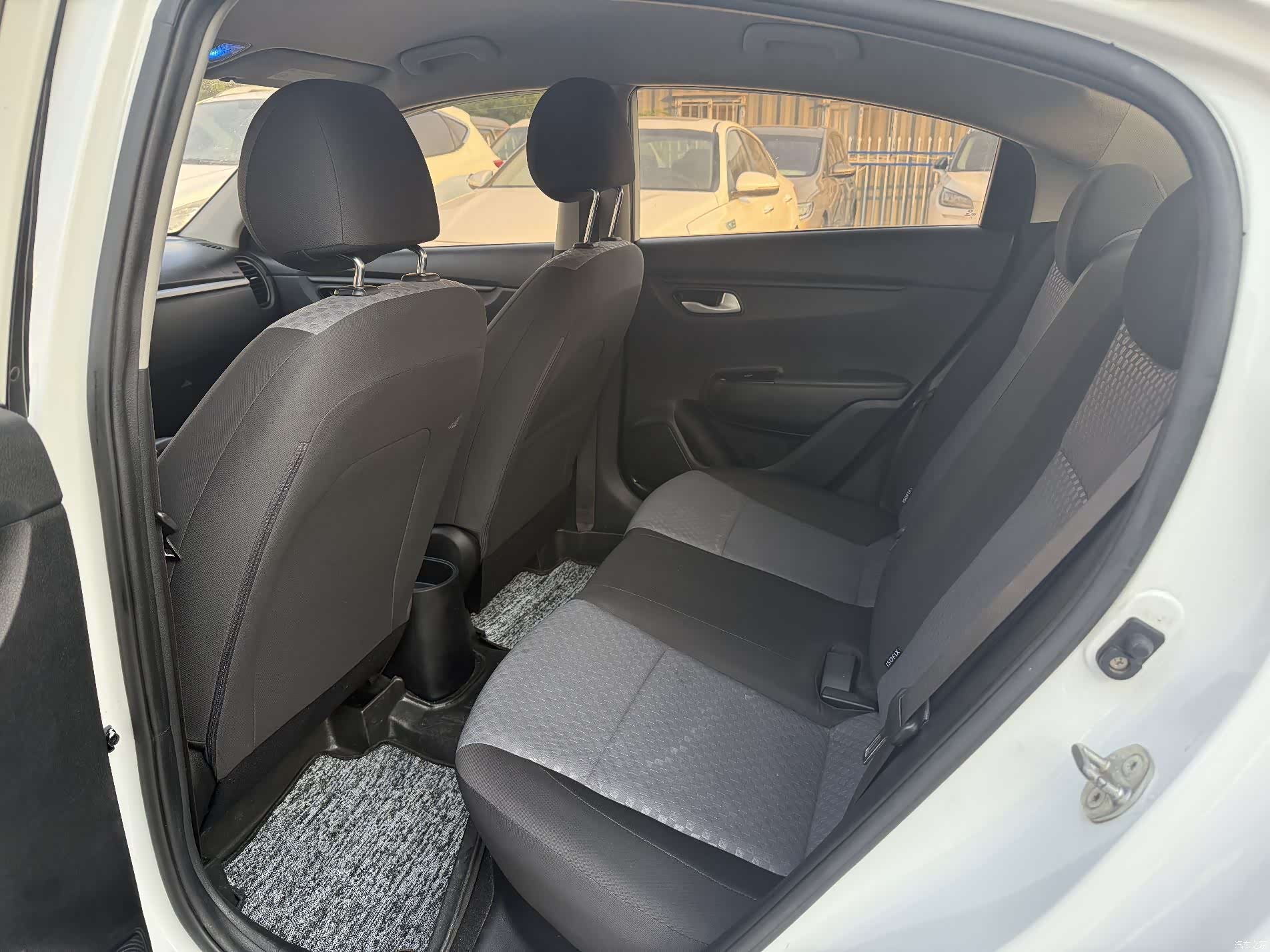 Kia K2, 2018 7