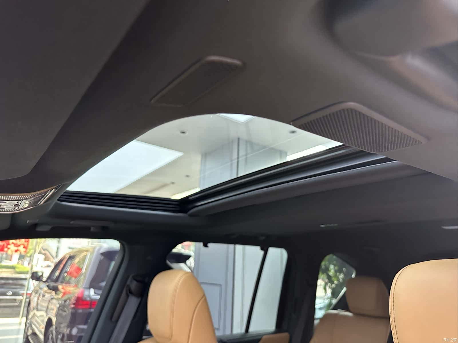 Lexus LX, 2025 12