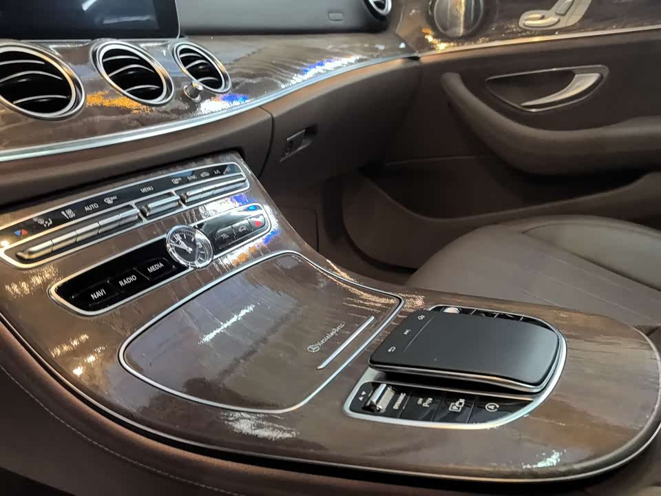Mercedes-Benz E-class Mercedes-Benz E-class
