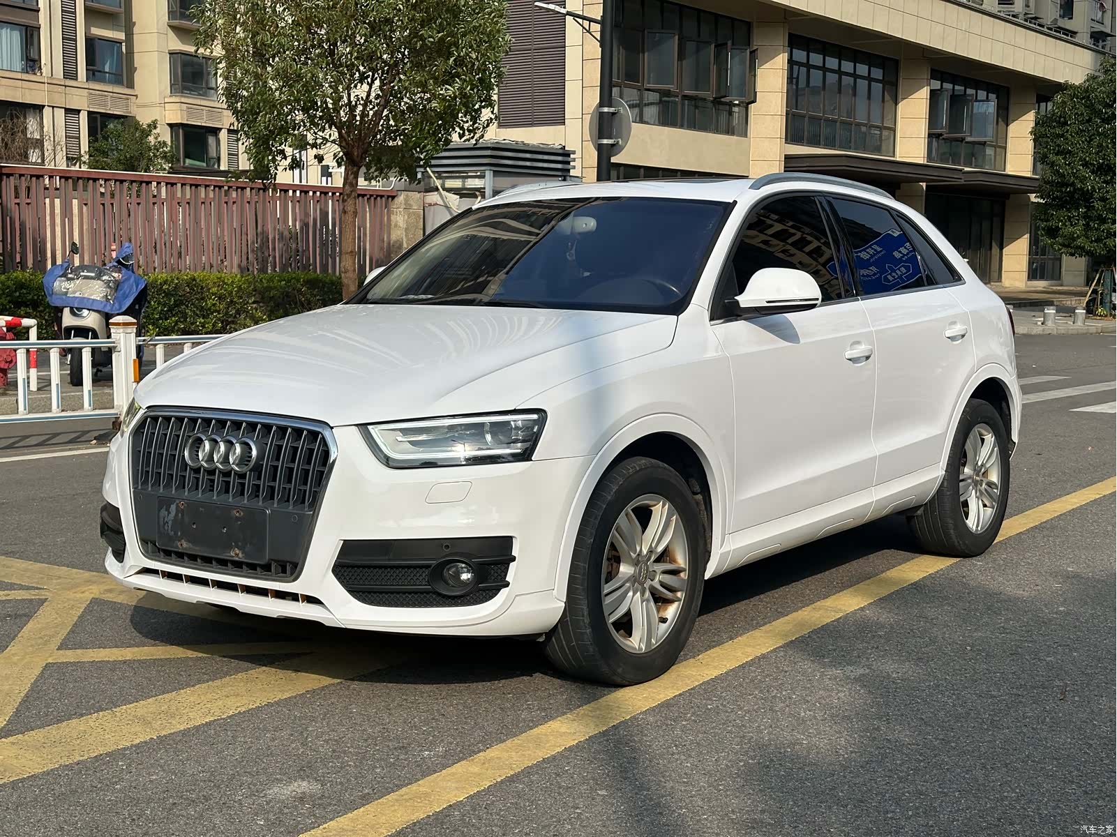 Audi Q3, 2014 1