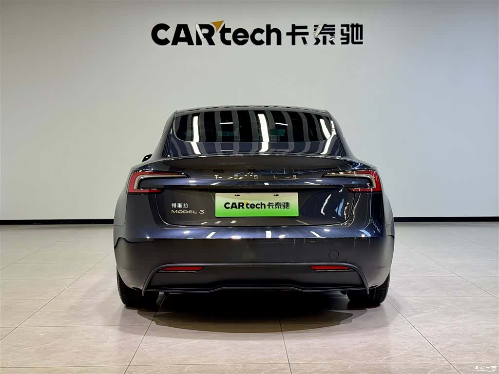 Tesla Model 3, 2024 4